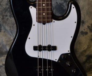 Fender Jazz Bass 2004 (Consignment) No Longer Available